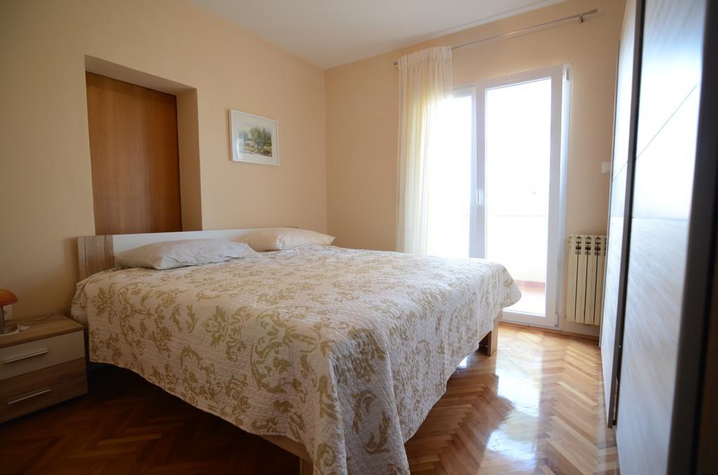 Apartment Emi Sukošan Esterno foto