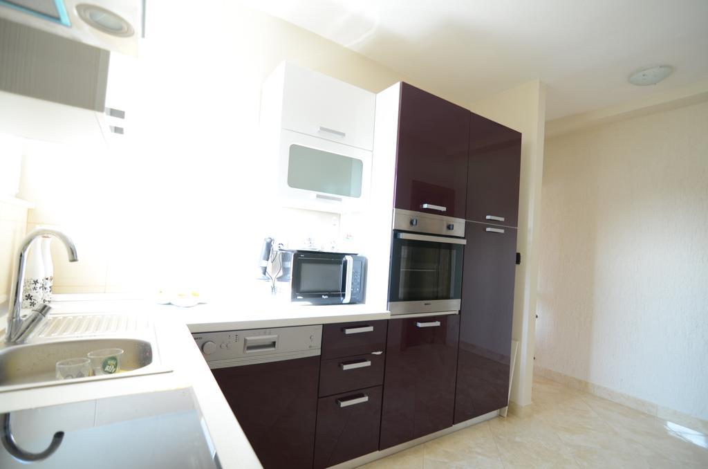 Apartment Emi Sukošan Esterno foto