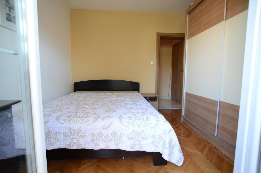 Apartment Emi Sukošan Esterno foto