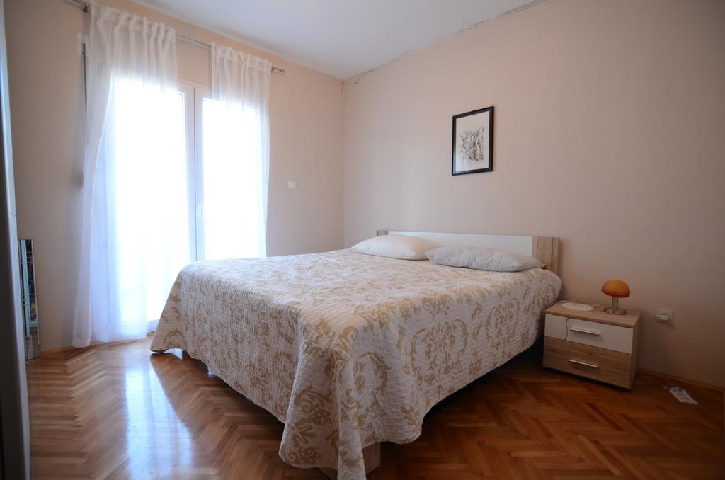 Apartment Emi Sukošan Esterno foto